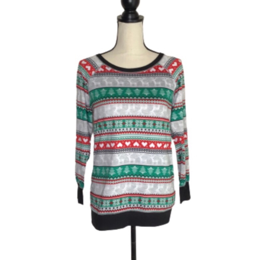 No Boundaries Jrs Green and Red Print Holiday Pullover Sweatshirt Medium 7-9